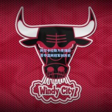 阿尔卡拉斯力克强敌 首夺温网冠军创历史