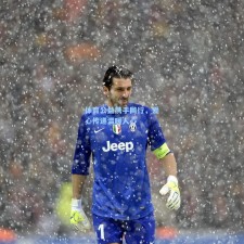 体育公益携手同行，爱心传递温暖人心